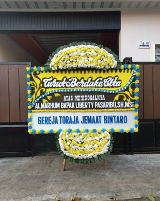 Papan Bunga Duka di Tambora